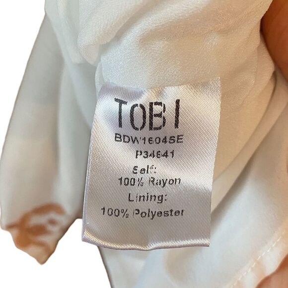 Tobi Sz XS Cream Gauze Peach Embroidered Design Flowy Off/On Shoulder Top - Picture 7 of 8